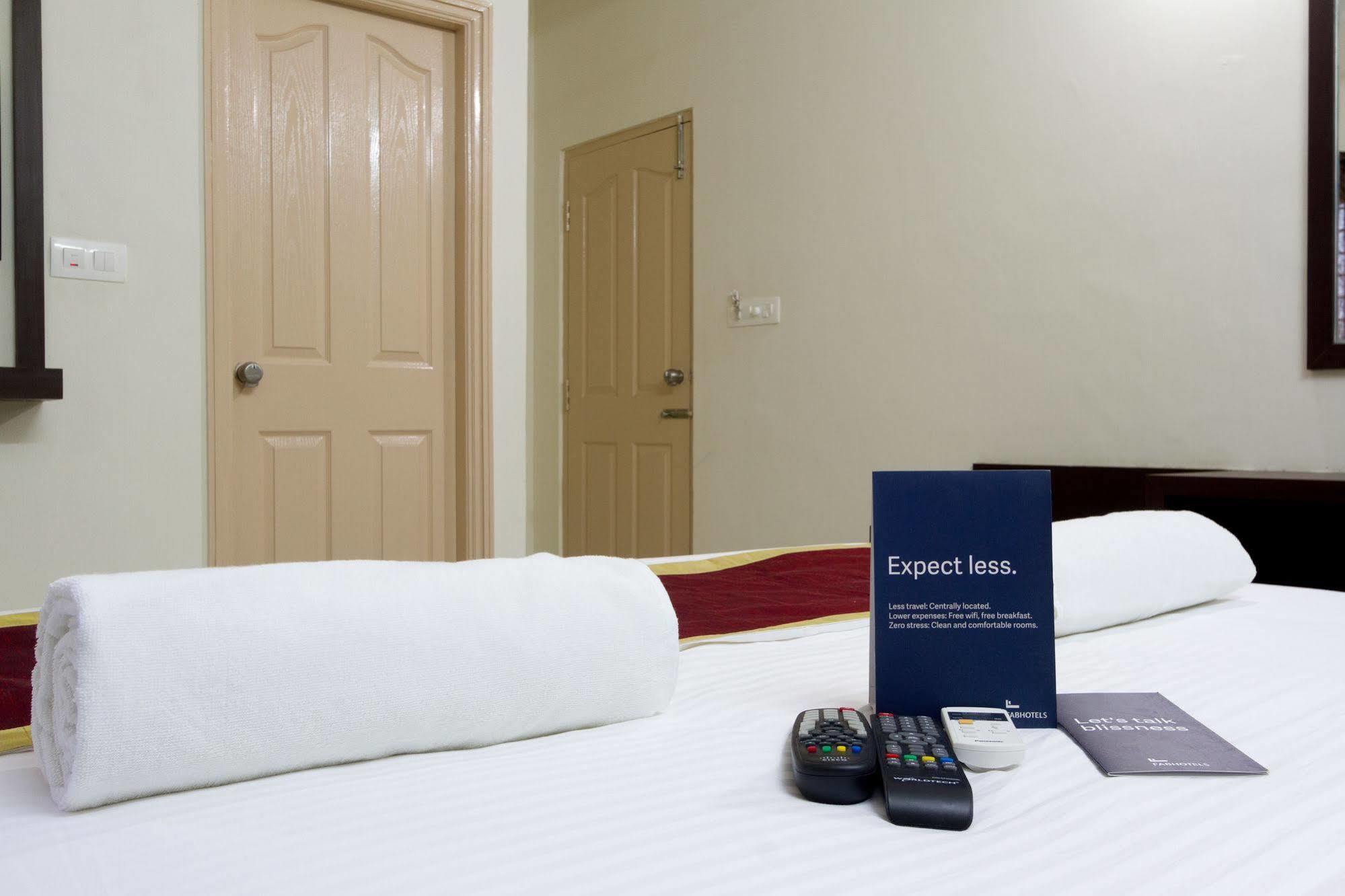 Fabhotel Rms Comforts - Nr Yeshwantpur Railway Station Бенґалуру Екстер'єр фото